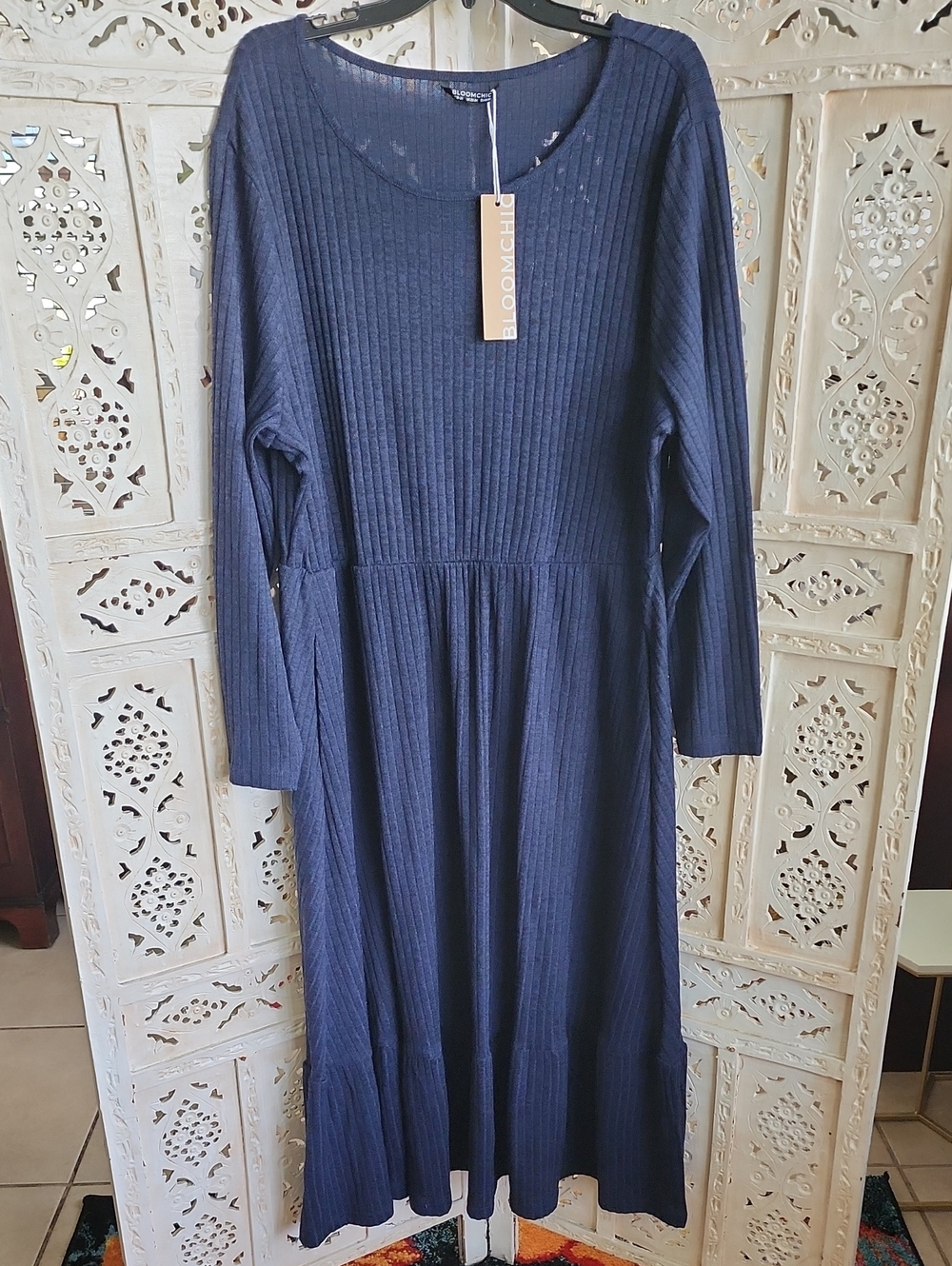 NWT Bloomchic Navy Blue Longsleeve Dress With Pockets- Size 18-20